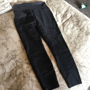 Size 6 Lulu pants